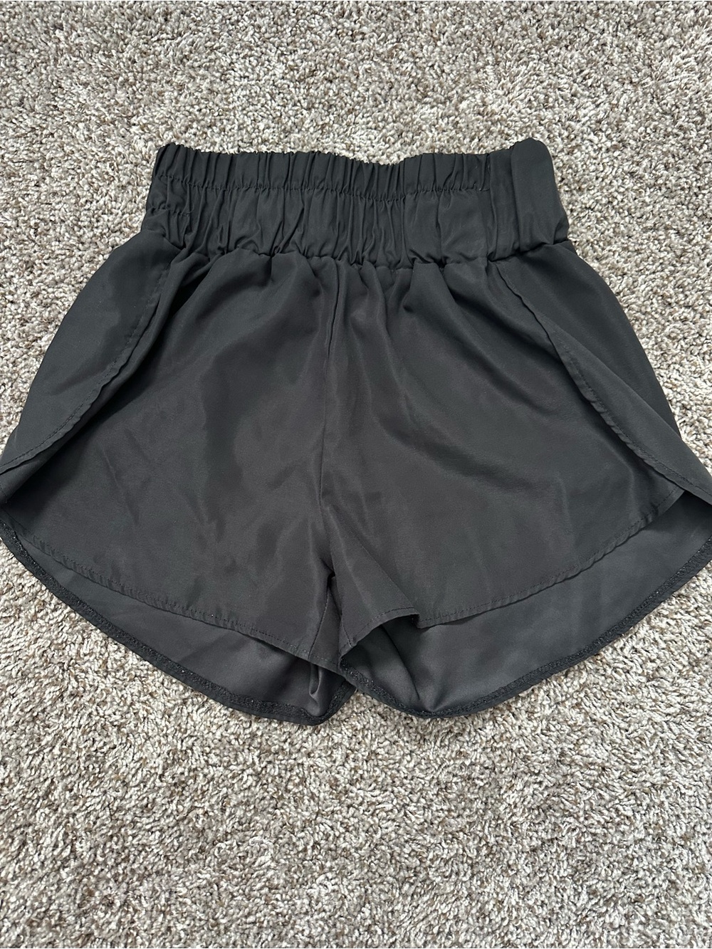 High-Waist Black Women’s Casual Shorts with Elastic Waistband